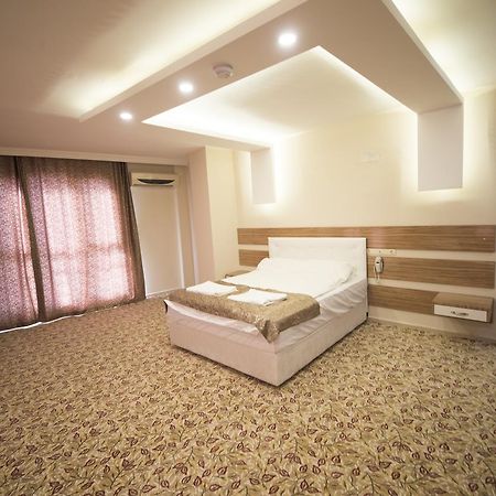 Osmaniye Hanedan Otel Екстериор снимка