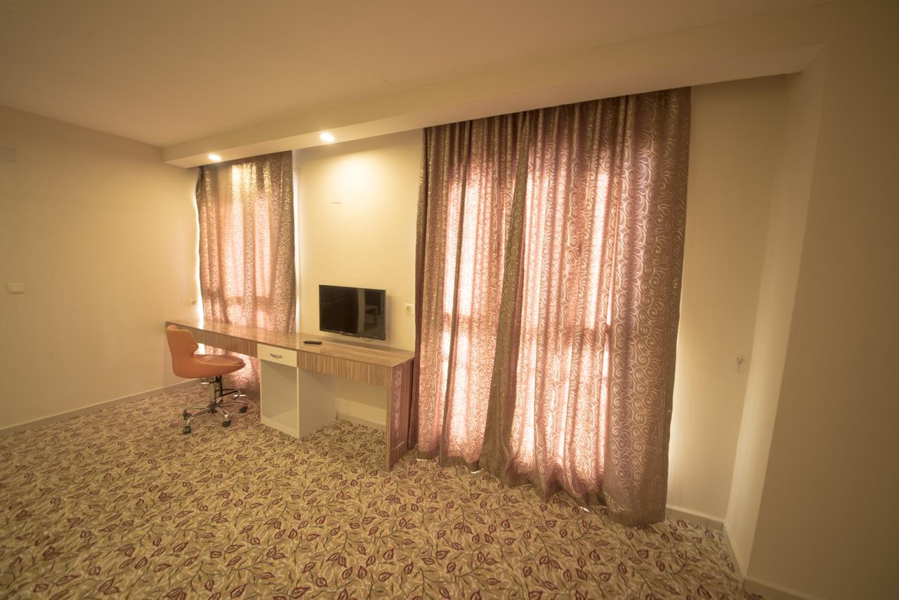 Osmaniye Hanedan Otel Екстериор снимка